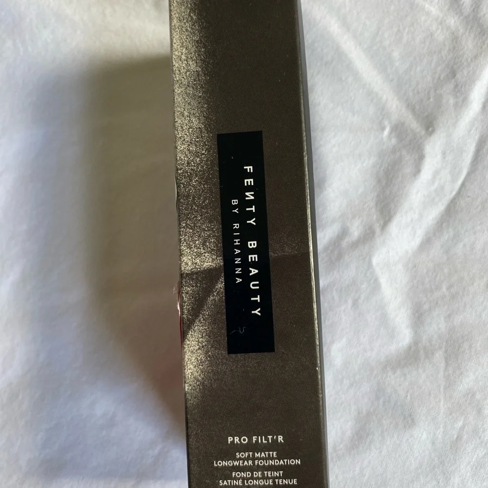Fenty Beauty Pro Filt’rSoft Matte Foundation in 485